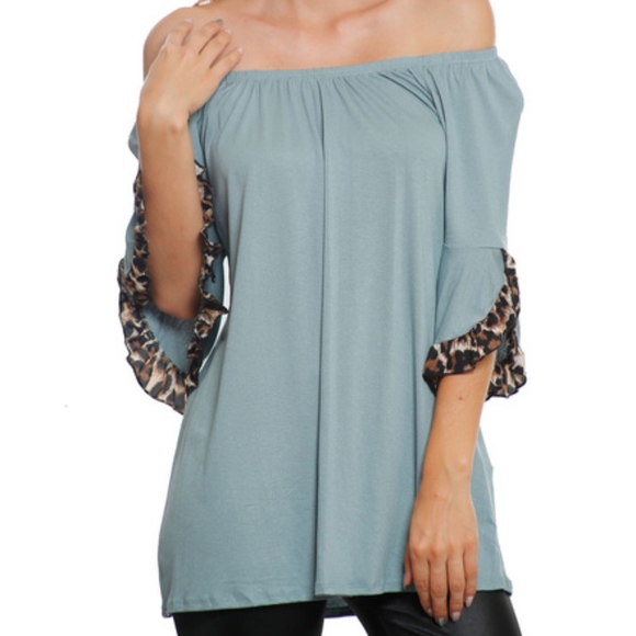 Light Grey Flutter Sleeve Tunic Top - Picture 1 of 4